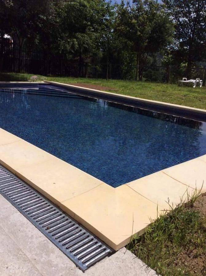 Camping pour 2 personnes, avec terrasse ainsi que piscine et jardin au Portugal - 2