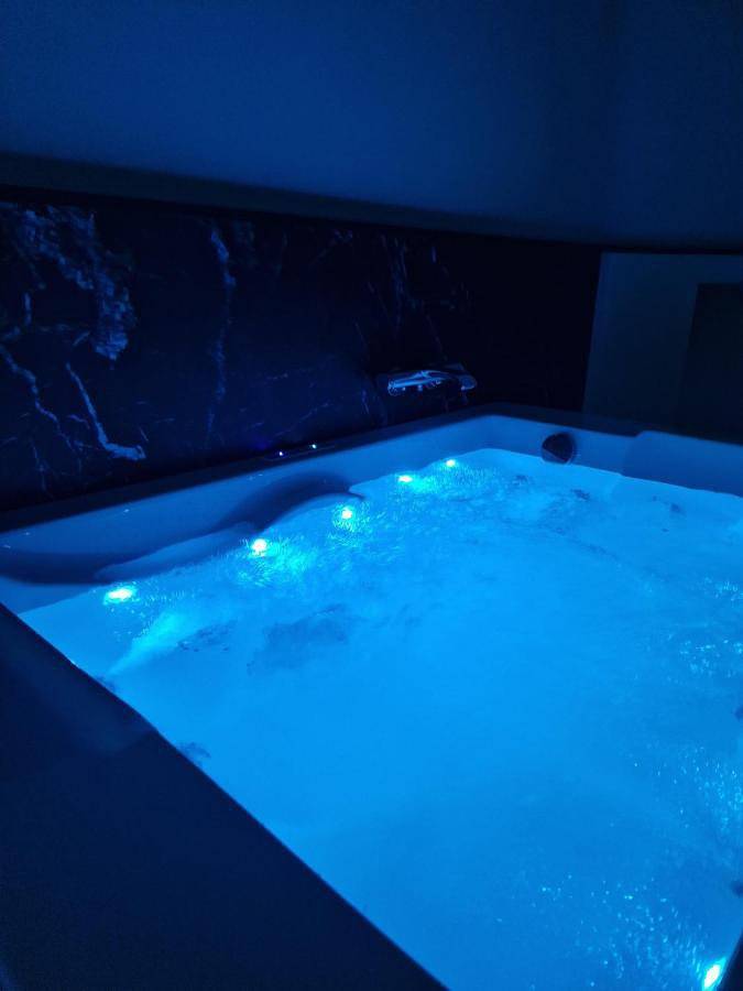 Appartement de vacances pour 2 personnes, avec jardin et jacuzzi