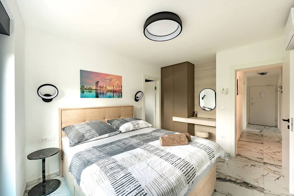 Ganze Wohnung, Luxus Apartment direkt am Meer im Marina Bayresort in Sukosan, Zadar