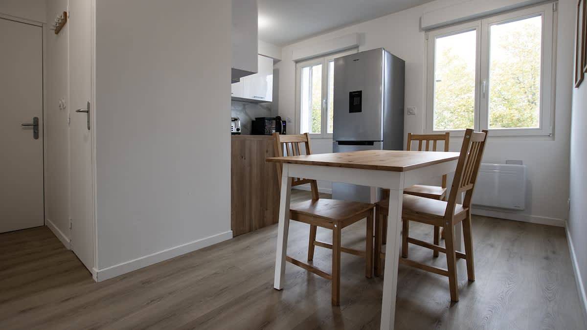 Appartement entier, Ã 2 pas de la gare dâArras â¢ 3ch â¢ 3 sdb in Arras, Région d'Arras