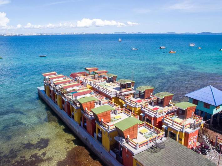 Hôtel pour 3 personnes, avec vue et balcon dans Ko Larn