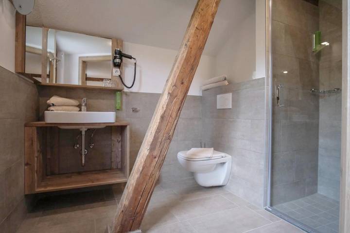 Hotel für 2 Personen, mit Garten und Sauna, kinderfreundlich in Schattwald - 3
