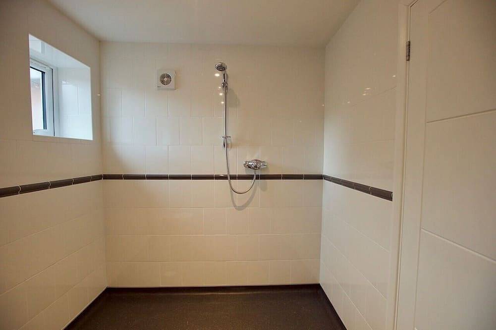 Entire apartment, Spacious, Luxury Apartment with Roof Terrace Near The Waterfront, Ipswich in Ipswich, Suffolk