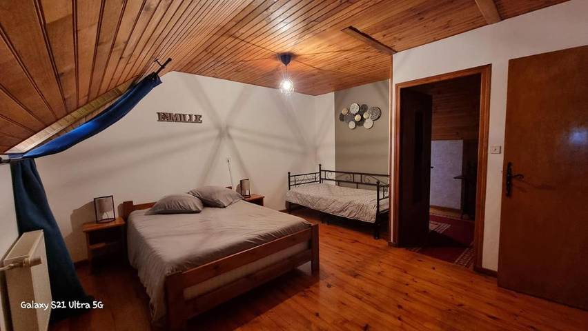 Maison d’hôte pour 3 personnes, avec Terrasse ainsi que Jardin et Piscine dans le Cantal - 4
