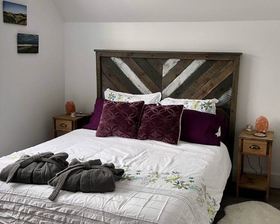 Eagle's Nest Loft- 1 bdrm lakeside apartment nestled up high in the trees. in Kings County (Kanada)