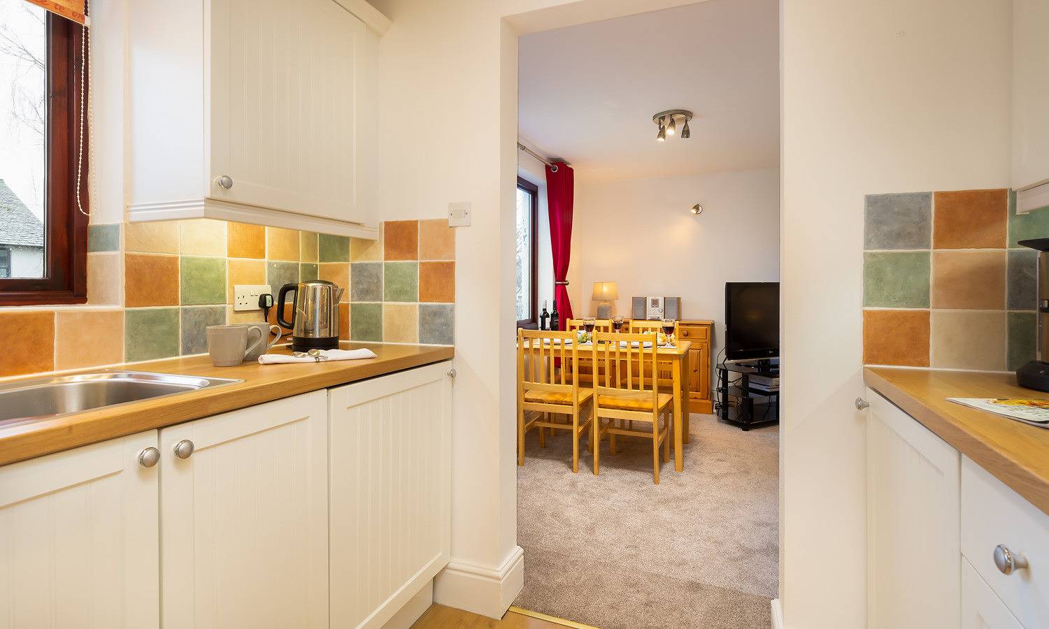 Entire apartment, High Lake in Bowness-on-Windermere, Lake District