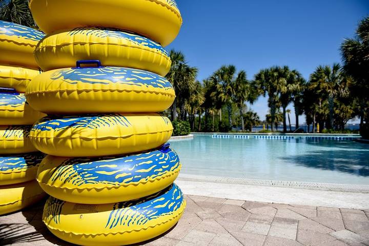 Vacation rental for 8 people, with pool and hot tub as well as balcony in Okaloosa Island