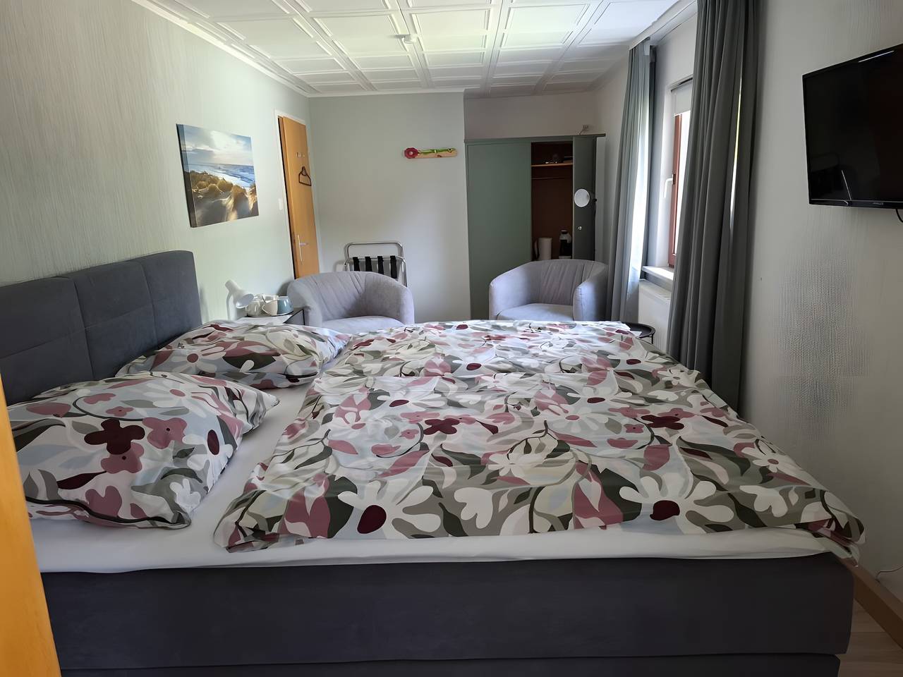 Kamer 'Hochwald' met gedeeld terras, gedeelde tuin en Wi-Fi, foto 6