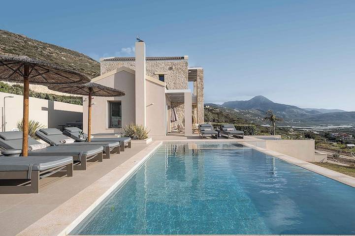 Location de vacances pour 6 personnes, avec balcon et jardin dans Falasarna