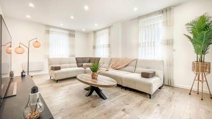 Location de vacances pour 6 personnes, avec terrasse à Cluses