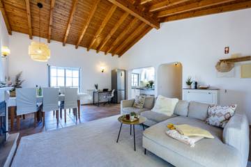 Ferienhaus für 8 Personen, mit Pool und Garten sowie Terrasse in Arrifana