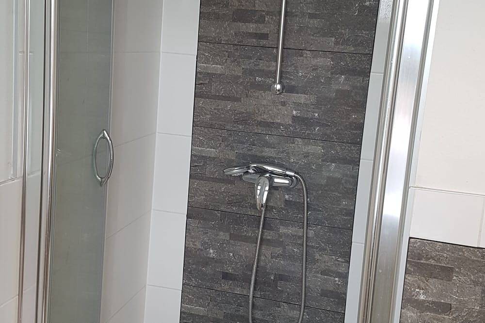 Ganze Wohnung, Voll ausgestattetes Apartment mitten in Erfurt inkl.Parkplatz in Altstadt (Erfurt), Erfurt