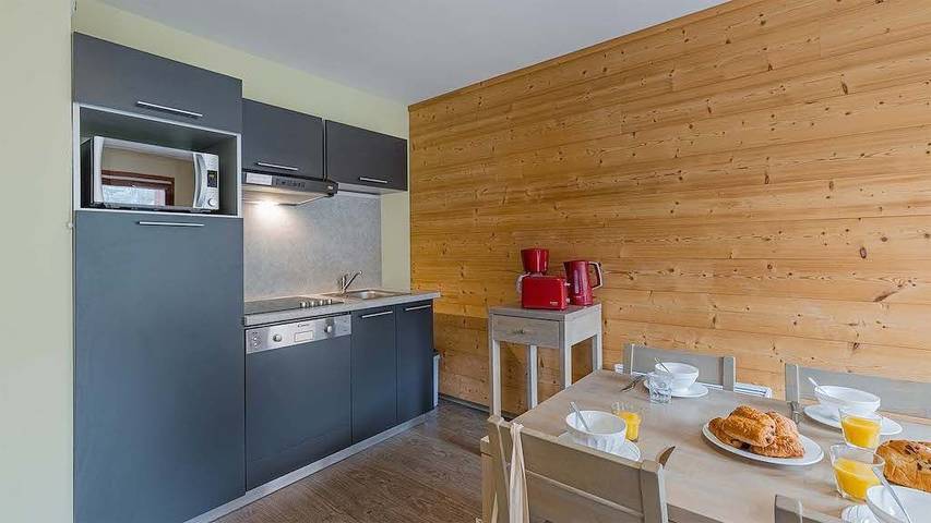Gîte pour 4 personnes, avec balcon ainsi que piscine et sauna dans Parc national des Écrins - 2