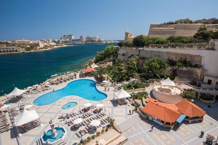 Bungalow per 3 persone, con Balcone e Terrazza nonché Giardino e Piscina per bambini a Malta