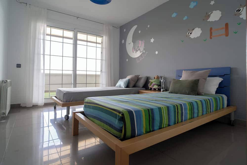 Bellavista:beautiful, spacious villa in Barcelona, perfect family vacation! in Argentona, Costa del Maresme