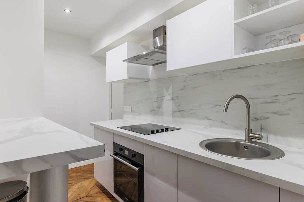 Entire apartment, Cosy apartment - 1Br/4P - Saint-Blaise in Paris, Ile de France