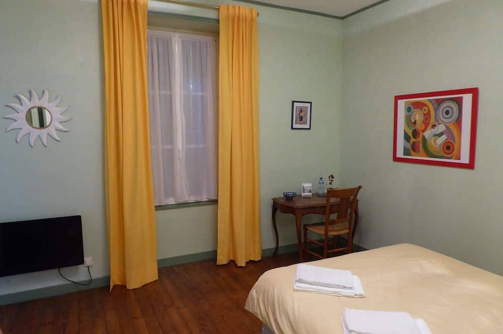 Villanelle - Chambre Pablo, au centre de vos envies. in L'Île-d'Elle, Fontenay-le-Comte