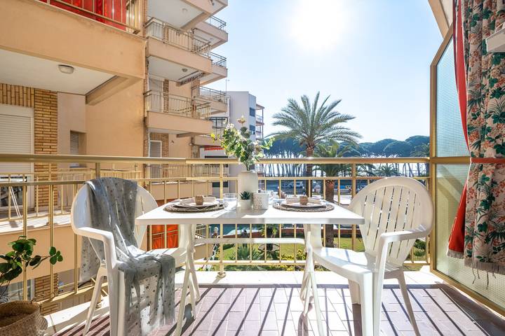 Gîte pour 4 personnes, avec balcon dans La Pineda - 2