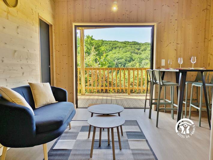 Gîte pour 4 personnes, avec Terrasse dans Saint-Berthevin
