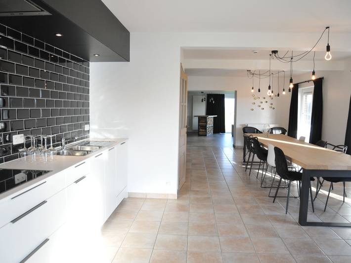 Location de vacances pour 10 personnes, avec sauna et piscine ainsi que jardin et terrasse, animaux acceptés dans Grandhan - 4