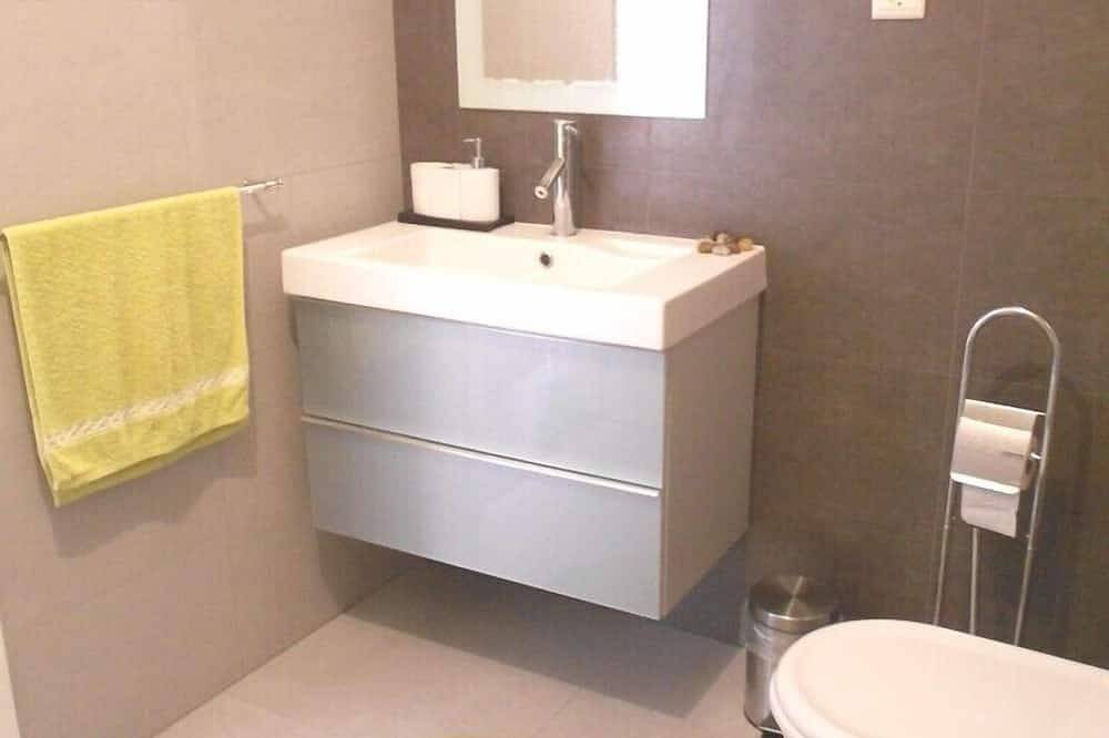 Geheel appartement, Nieuw en modern appartement op 5 minuten van Leiria History Center in Leiria, Pousos, Barreira e Cortes, Leiria