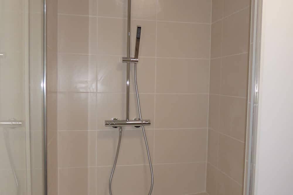 Gite Cosy et Chaleureux Pour 2/3 Personnes Au Calme Entre Terre Et Mer in Pouldergat, Région de Quimper