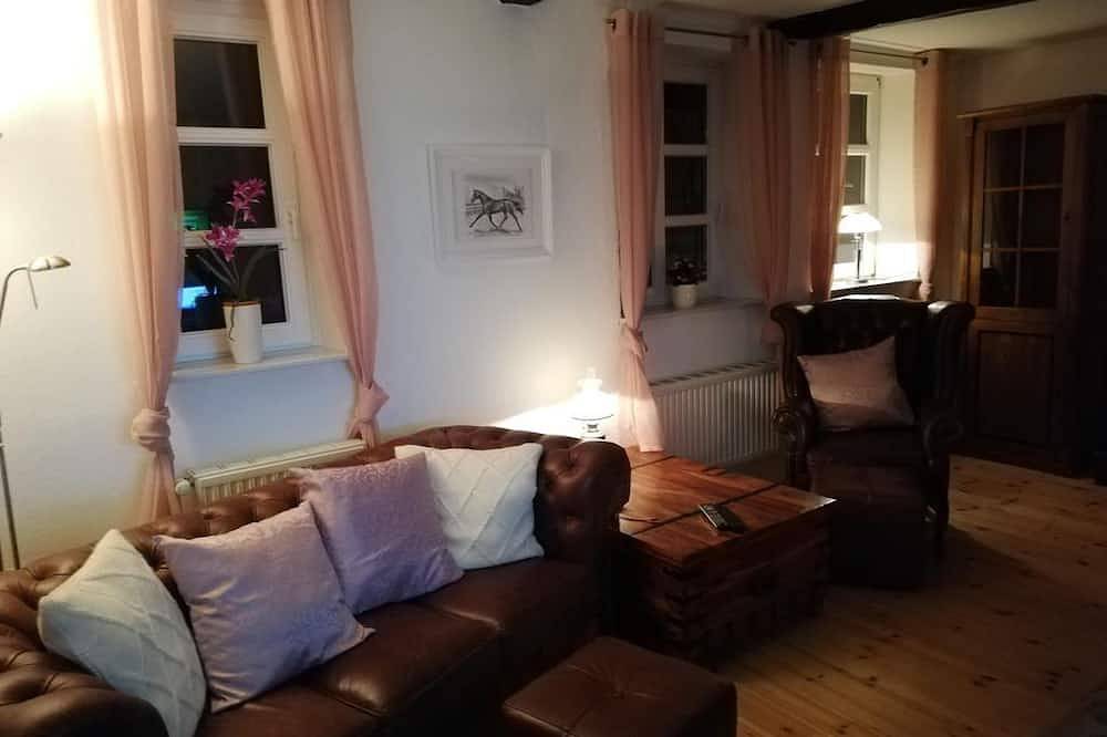 Ganze Wohnung, Ferienwohnung Eg - Villa von Haeven in Burhave, Butjadingen