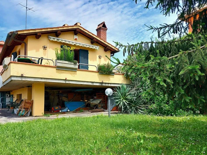 Casa vacanza per 5 persone, con panorama e giardino, con animali domestici - 1
