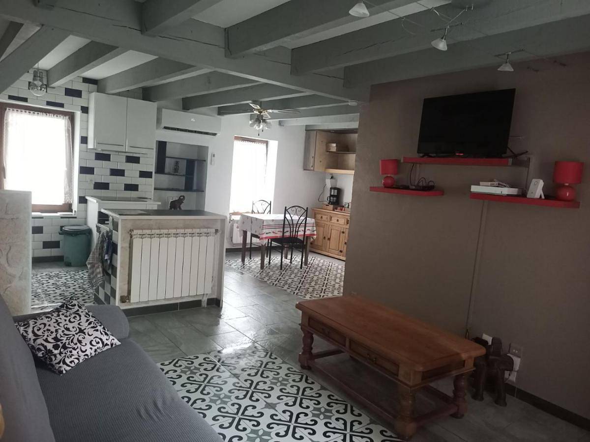 Appartement entier, One-Bedroom Apartment in Boucau, Région de Bayonne