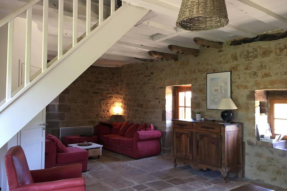Maison Ancienne entierement renovée in Ligneyrac, Région de Brive-la-Gaillarde