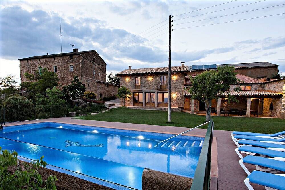 Casa de Baronia - Luxurious, private villa with lovely pool in Oliola, Noguera
