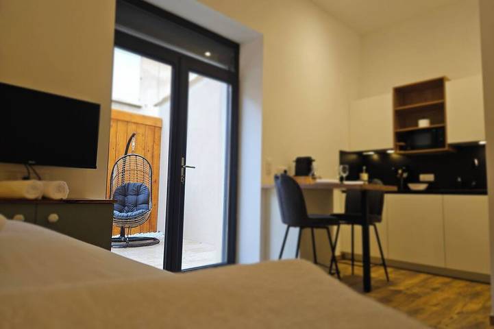 Ganze Wohnung, La Bastide Foch - Appart'Hôtel Premium Downtown - Ground Floor Accessibility in Salon-de-Provence, Mittelmeerküste (Frankreich)