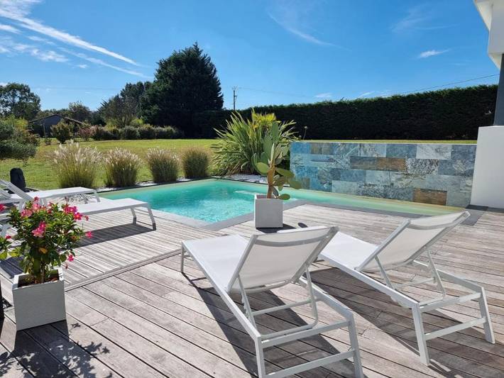 Villa pour 6 personnes, avec piscine et jardin