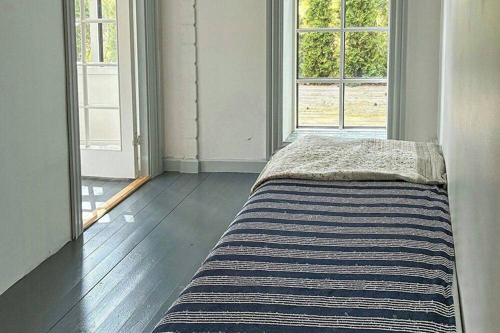 Blick auf den Arresø von der Terrasse und der Sauna aus in Helsinge, Hovedstaden