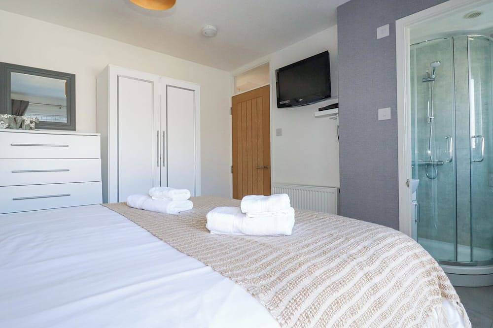 Palm View, pet friendly, character holiday cottage in Holywell Bay in Holywell Bay, Cornwall