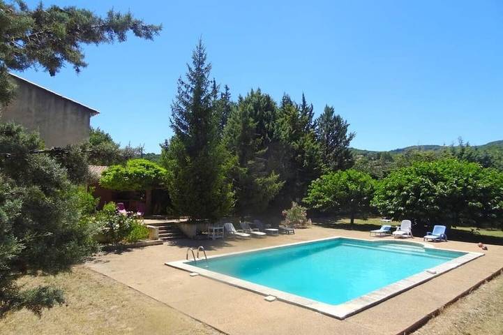 Ferienhaus für 14 Personen, mit Garten und Pool
