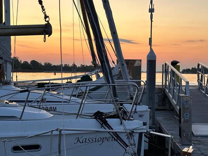 Barca per 7 persone, con panorama e balcone in Italia