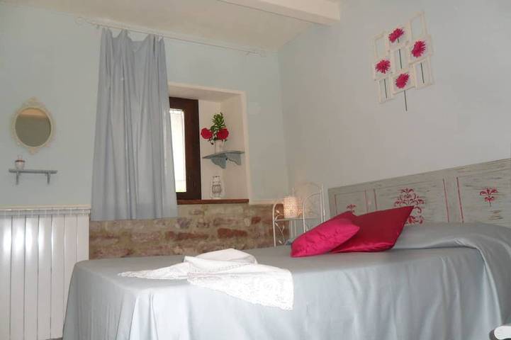 Apartamento entero, Castellonesto-Lilla (2p) aplicación. con piscina in Cagli, Valle del Metauro
