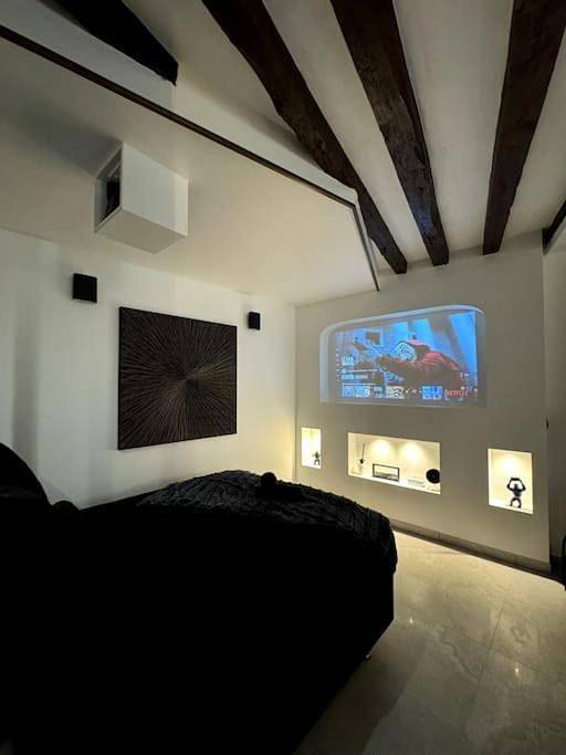 Gîte pour 2 personnes, avec jacuzzi ainsi que sauna et terrasse dans Aéroport Paris-Charles de Gaulle - 4