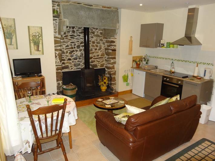 Gîte pour 2 personnes, avec terrasse et jardin à Plestin-les-Grèves - 2