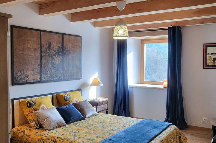 Gîte pour 5 personnes, avec piscine et jardin à Rochepaule - 4