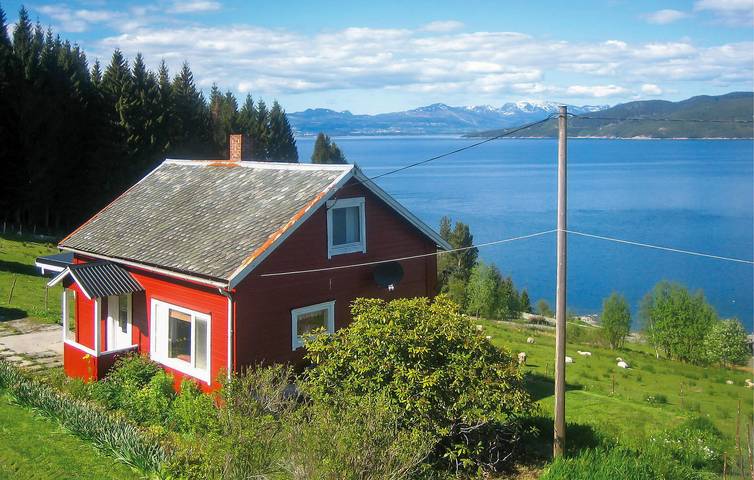 Ferienhaus für 6 Personen in Vestnes