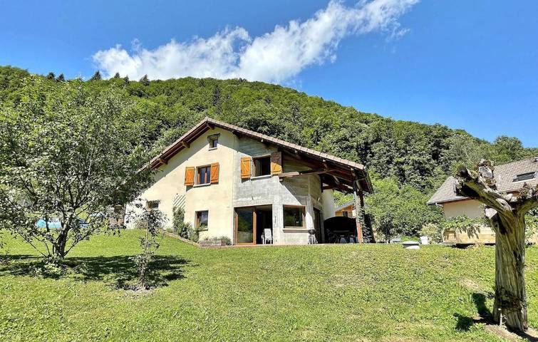 Location de vacances pour 4 personnes, avec Terrasse dans La Sambuy-Seythenex