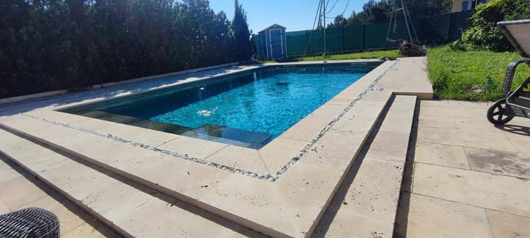 Appartement de vacances pour 2 personnes, avec Terrasse ainsi que Jardin et Piscine à Clermont-l'Hérault