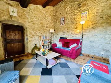 Gîte for 4 Guests in Villanière, Aude, Picture 3