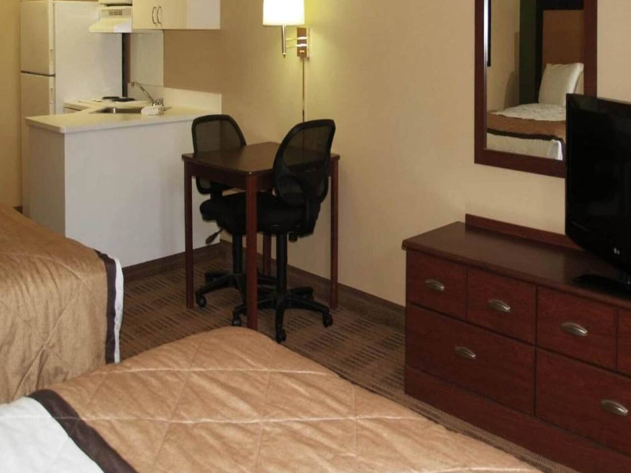 Entire apartment, 2 Full Beds | Non-Smoking, Kitchen in Dutchess County