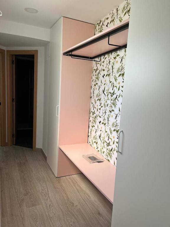 Two-Bedroom Apartment with Terrace in Playa de Levante, Costa Blanca