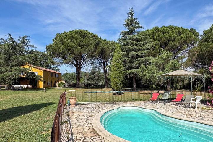 Ferienhaus für 14 Personen, mit Terrasse und Garten