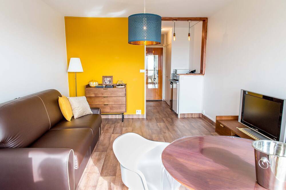 Entire apartment, In the heart of the Loire Valley, near the Loire Castles and the Beauval zoo in Montrichard, Loire Valley