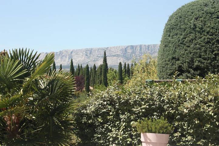 Location de vacances pour 10 personnes, avec jardin et jacuzzi à Trets - 3